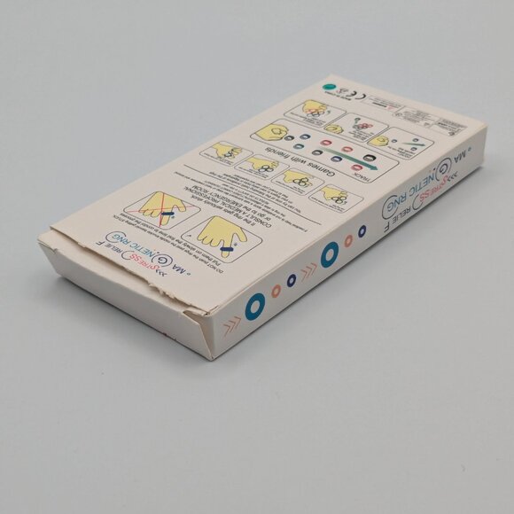 Stress Relief Magnetic Rings Game Set, Ages 8+, New in Box - Picture 3 of 5